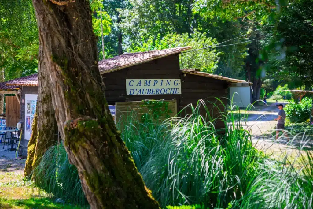 Entrée du Camping d'Auberoche en Dordogne, Périgord Noir