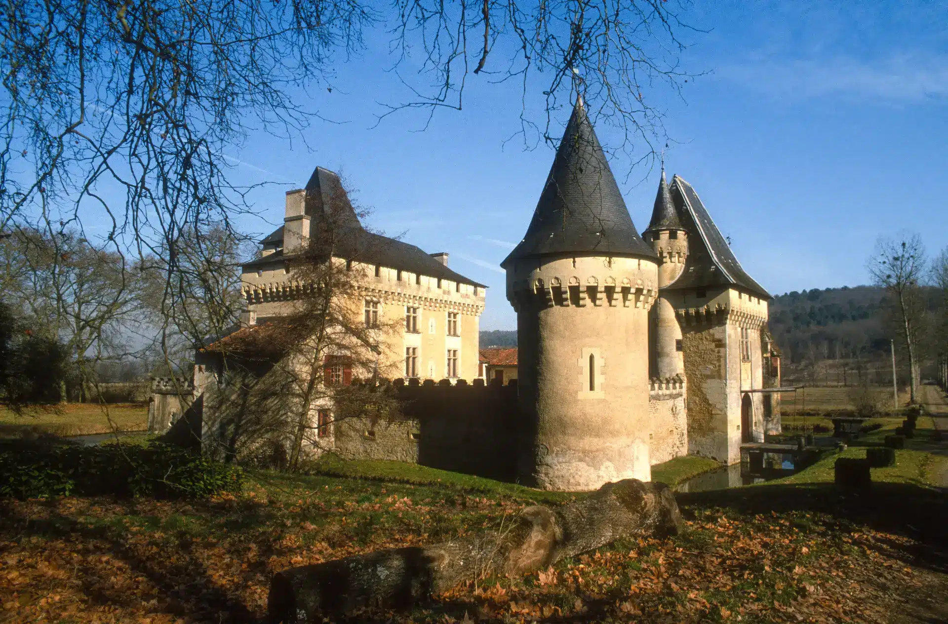 Le château de Boulazac Isle Manoire, en Dordogne, à quelques kilomètres au sud-est de Périgueux